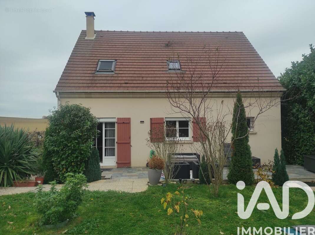 Photo 2 - Maison à SALINS