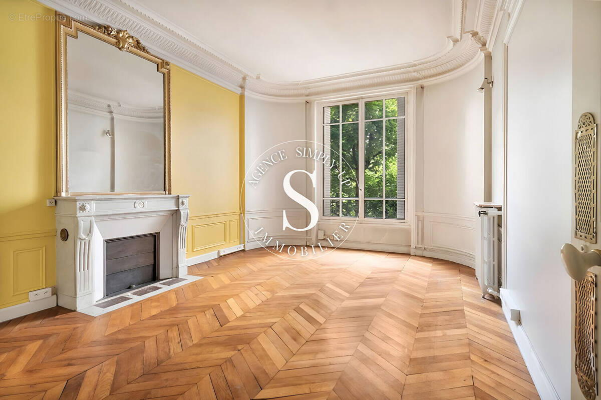 Appartement à PARIS-6E
