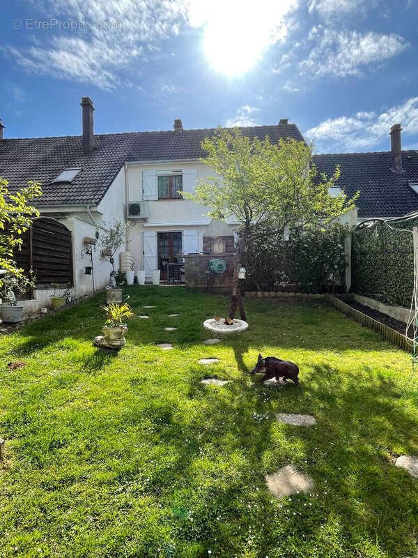Maison à CESSON