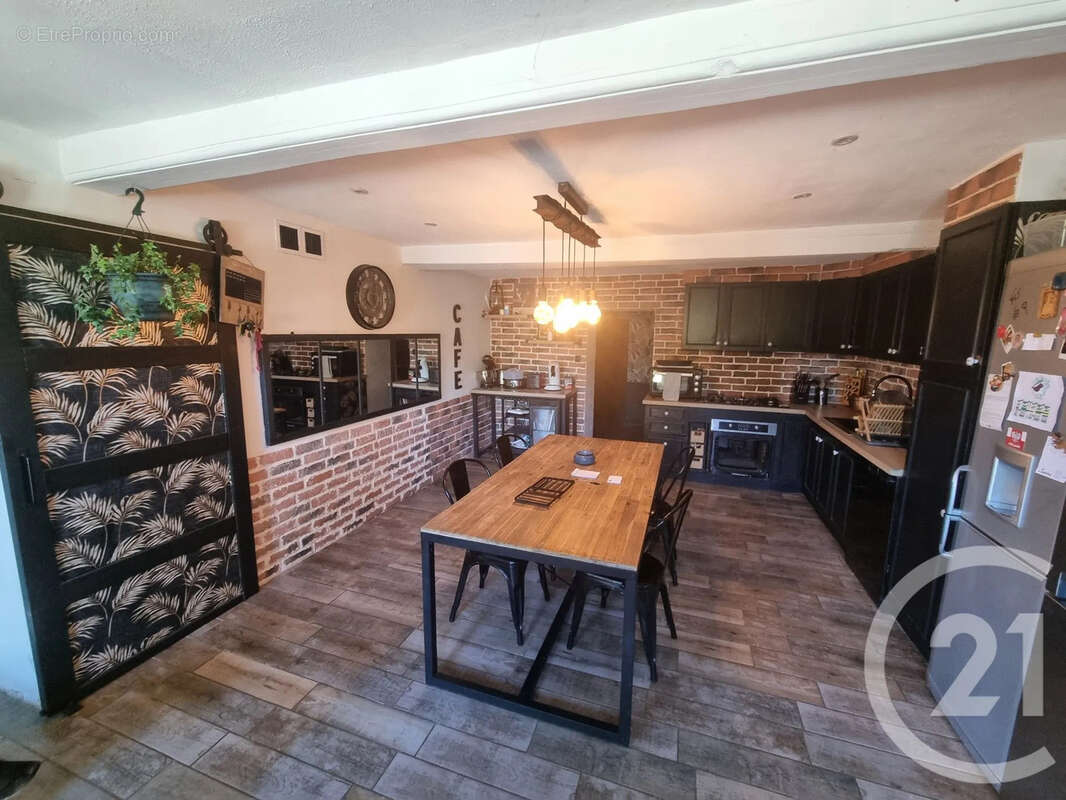 Maison 138 m² à Sornay  - photo 3