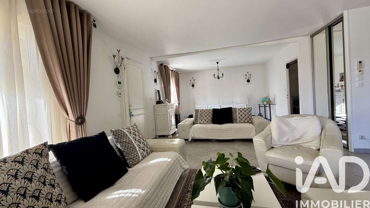 Photo 3 - Maison à PAULHAN