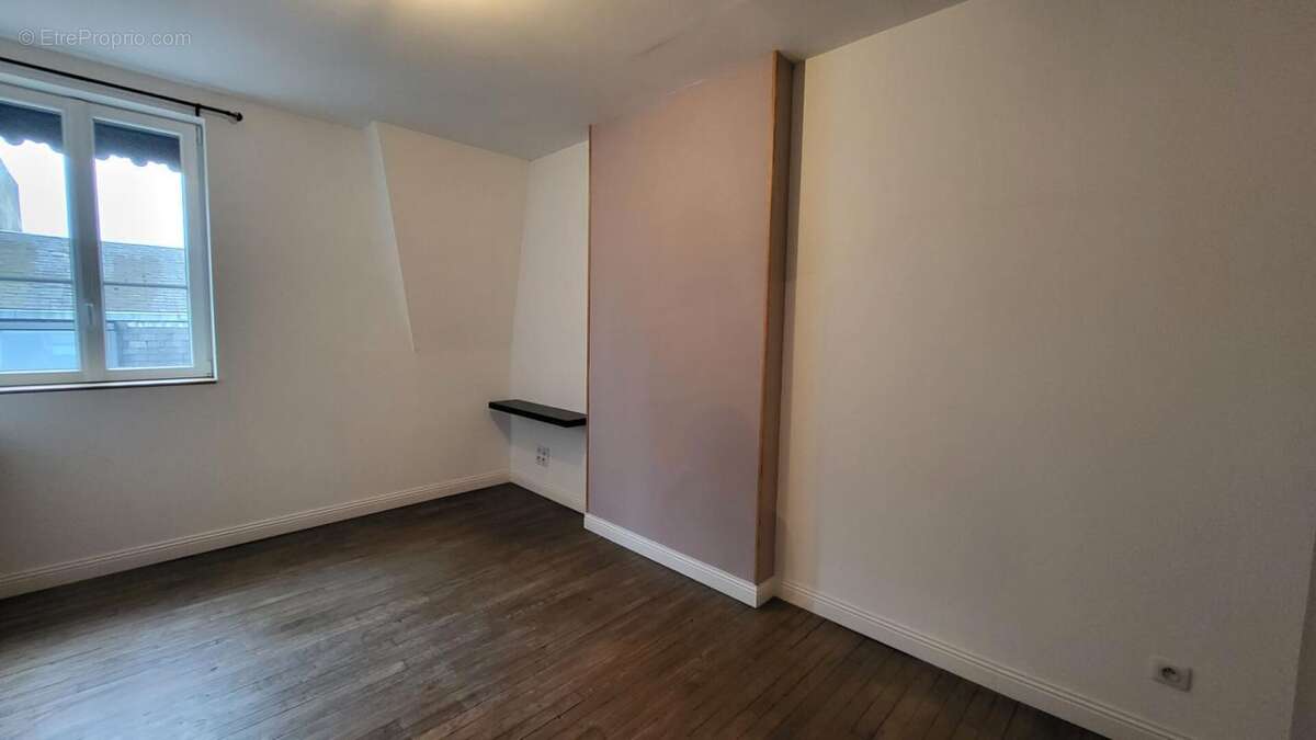 Maison à SAINT-QUENTIN