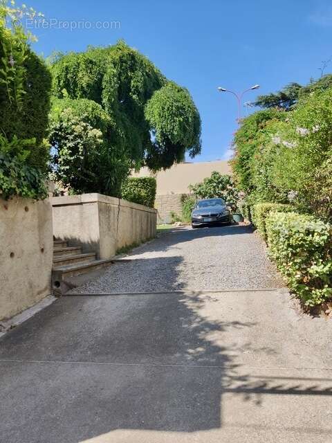 Maison à THEZAN-LES-BEZIERS