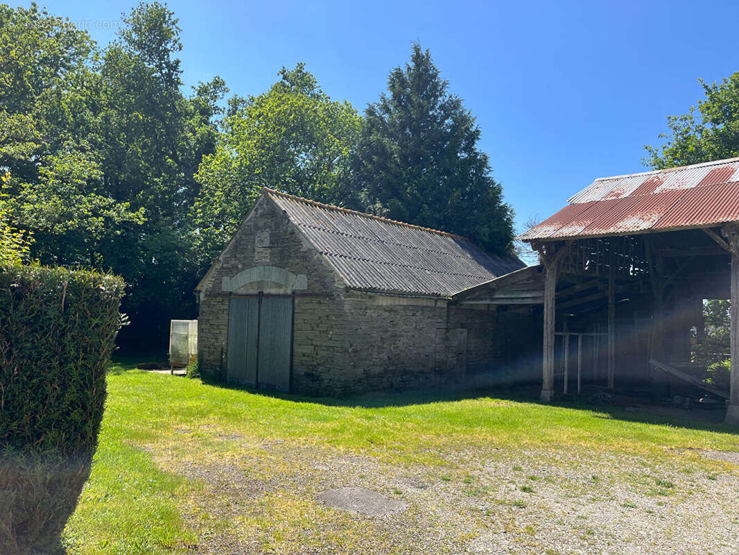 Maison à NAIZIN