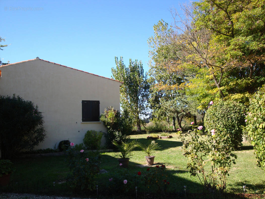 Maison à SAINT-QUENTIN-LA-POTERIE