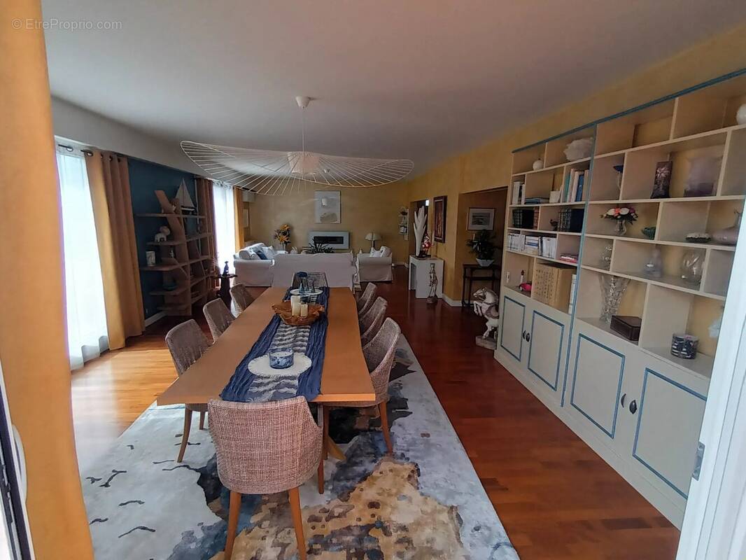 Appartement à MONTCEAU-LES-MINES