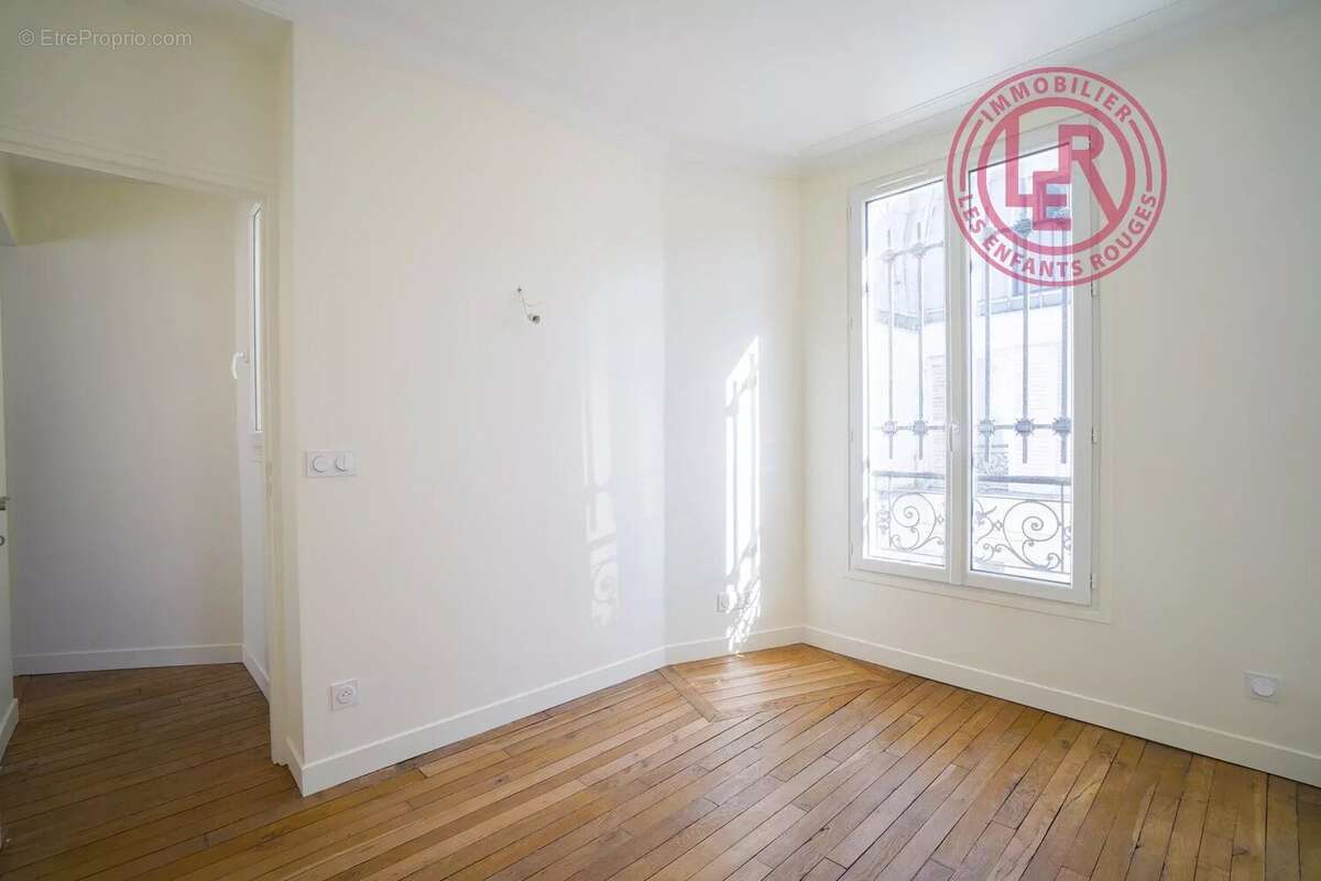 Appartement à PARIS-2E