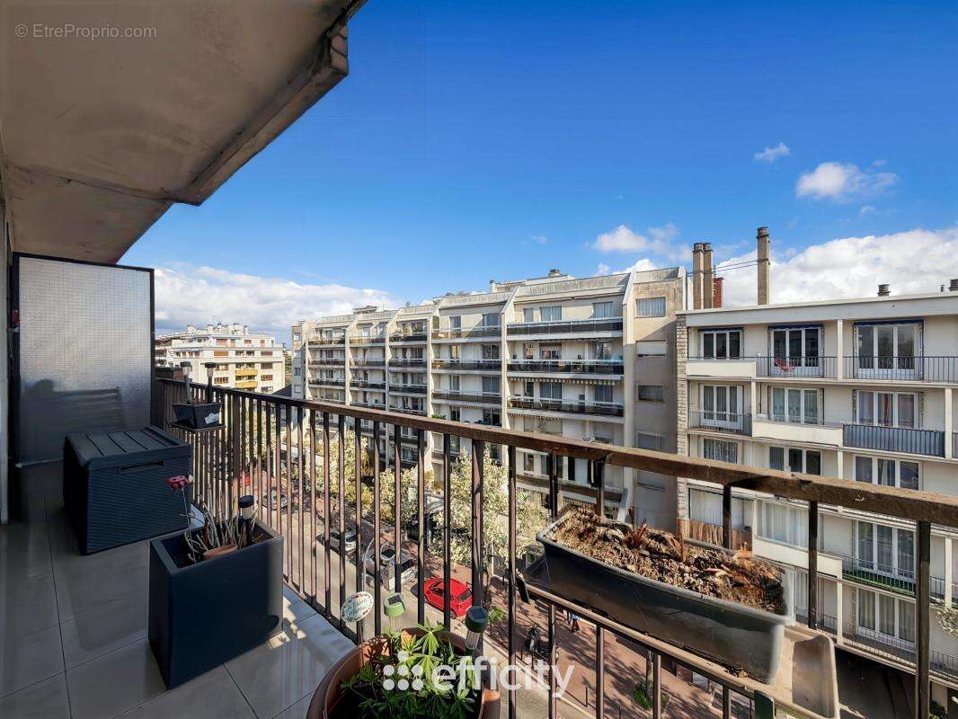 Appartement à SAINT-MAUR-DES-FOSSES