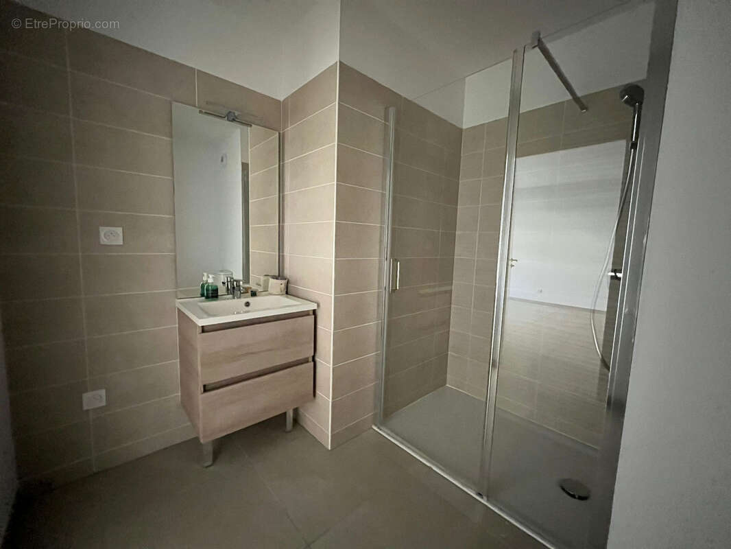 Appartement à CASTRIES