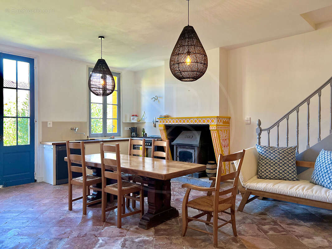 Maison à SAINT-EMILION