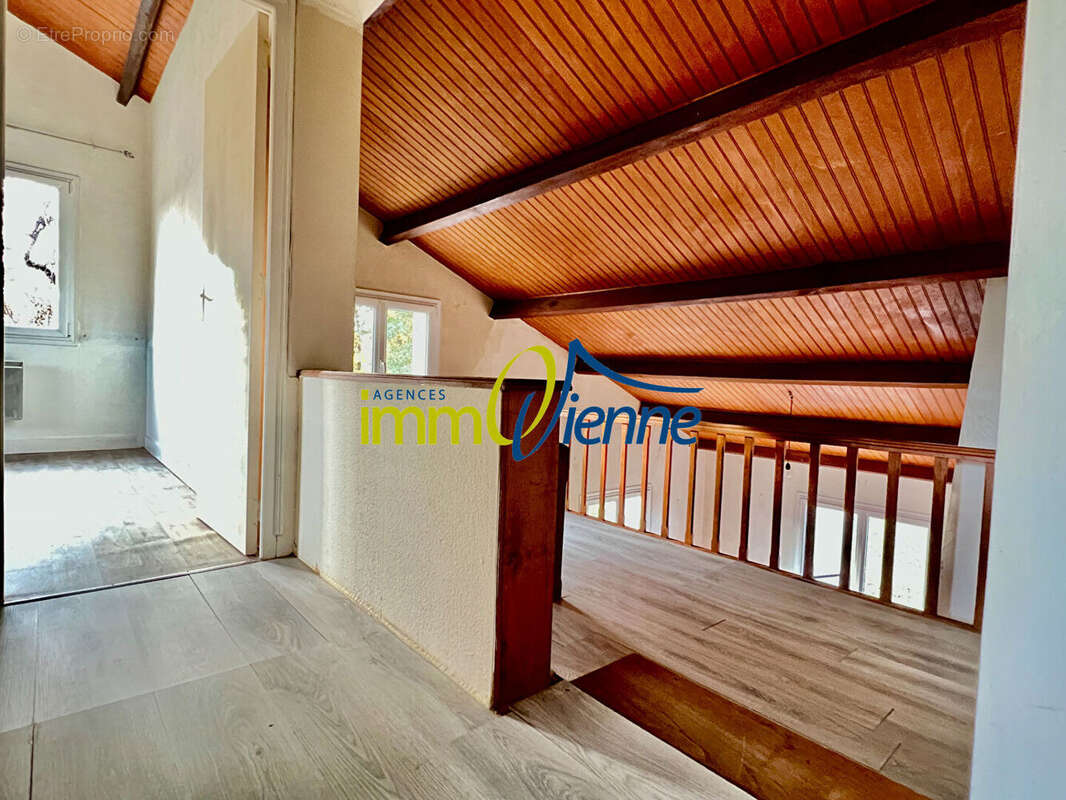 Maison à VALDIVIENNE