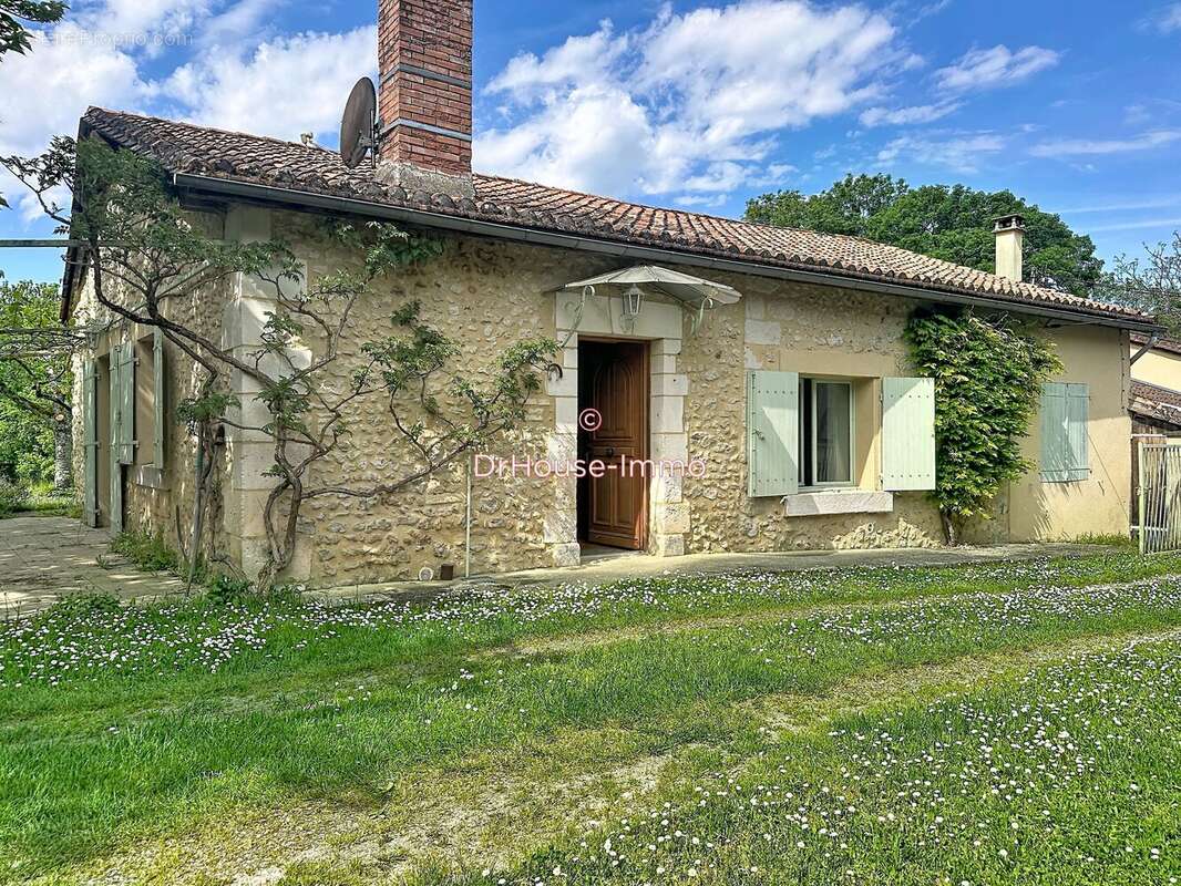 Maison à SAINT-AQUILIN