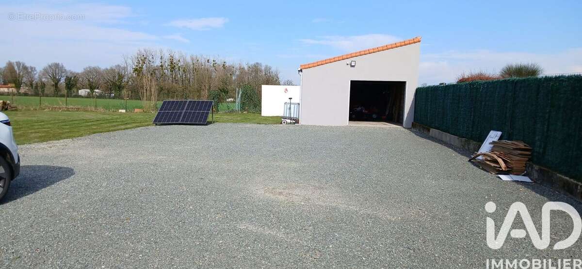 Photo 3 - Maison à VENDRENNES