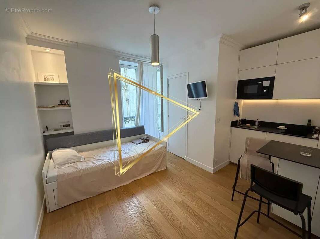 Appartement à PARIS-18E