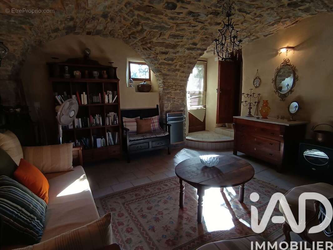 Maison 97 m² à Les Vans  - photo 7