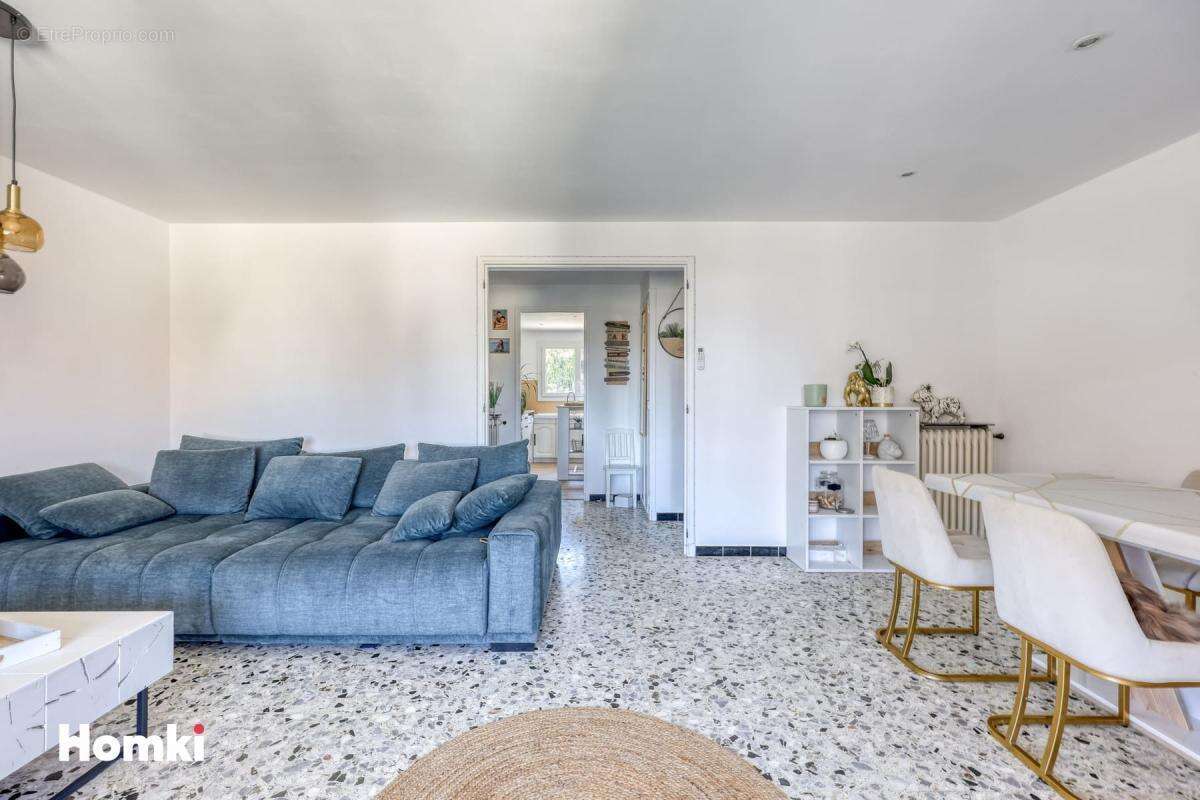 Appartement à HYERES