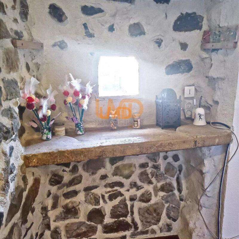 Maison à SAINT-JEAN-DE-SERRES