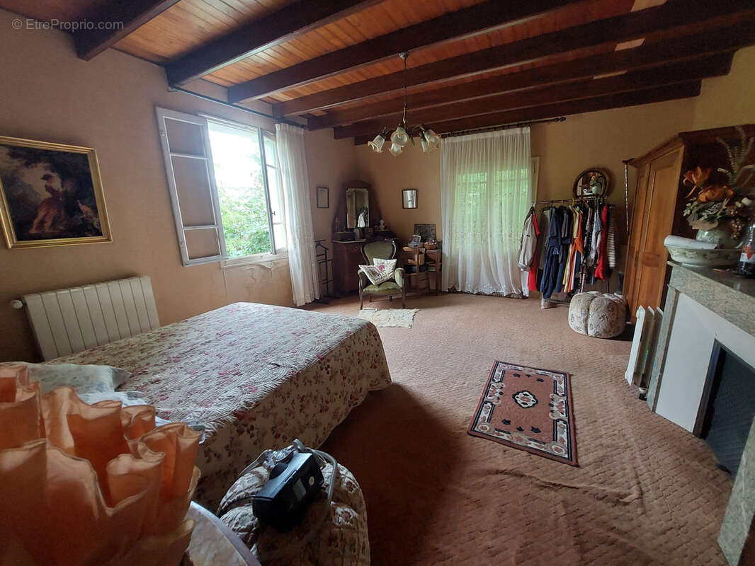 Maison à SAINT-AMANS-DE-PELLAGAL