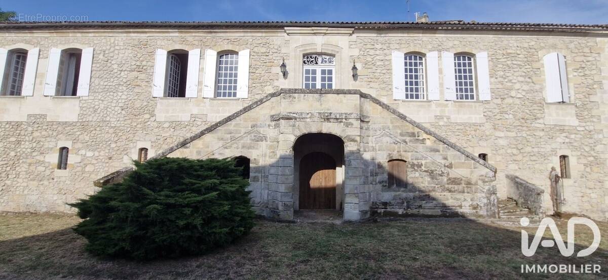 Photo 1 - Maison à CASTILLON-LA-BATAILLE