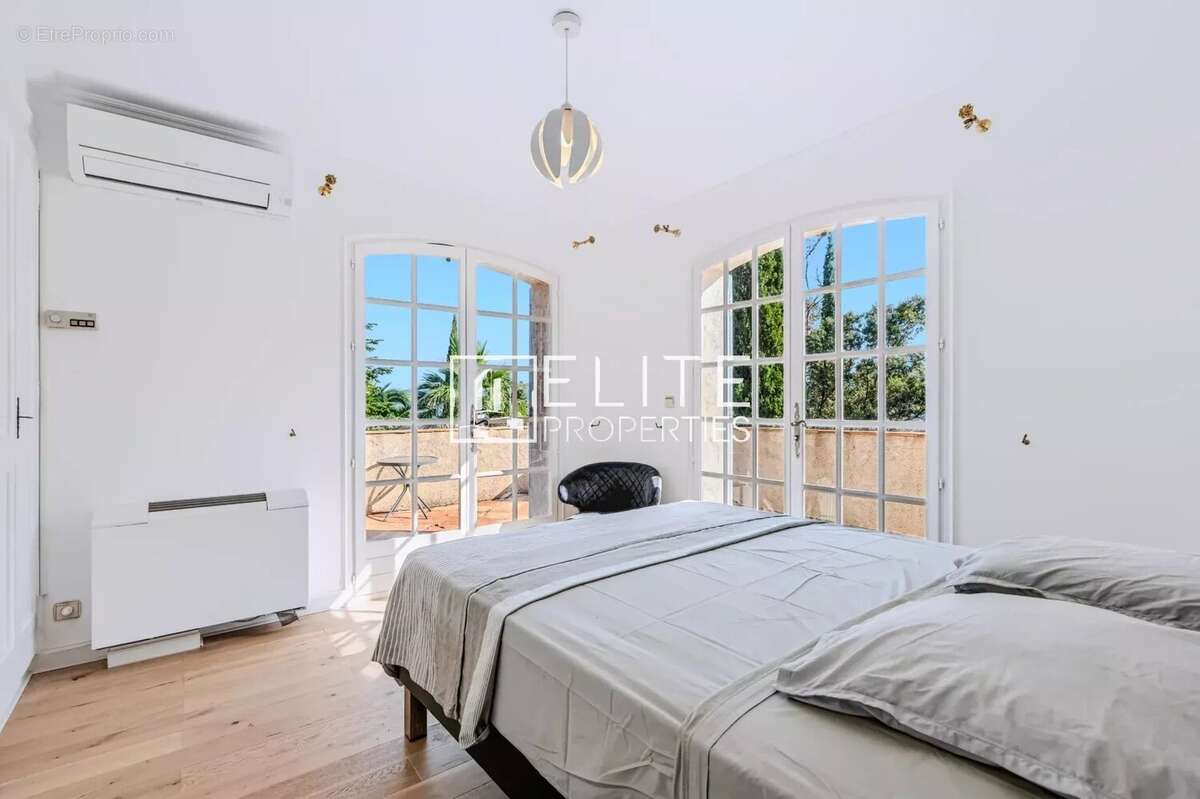 Maison de charme avec vue mer panoramique. piscine et dépendance - photo 26