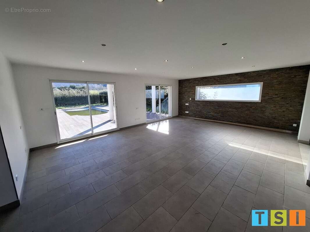 Maison à LABARTHE-RIVIERE