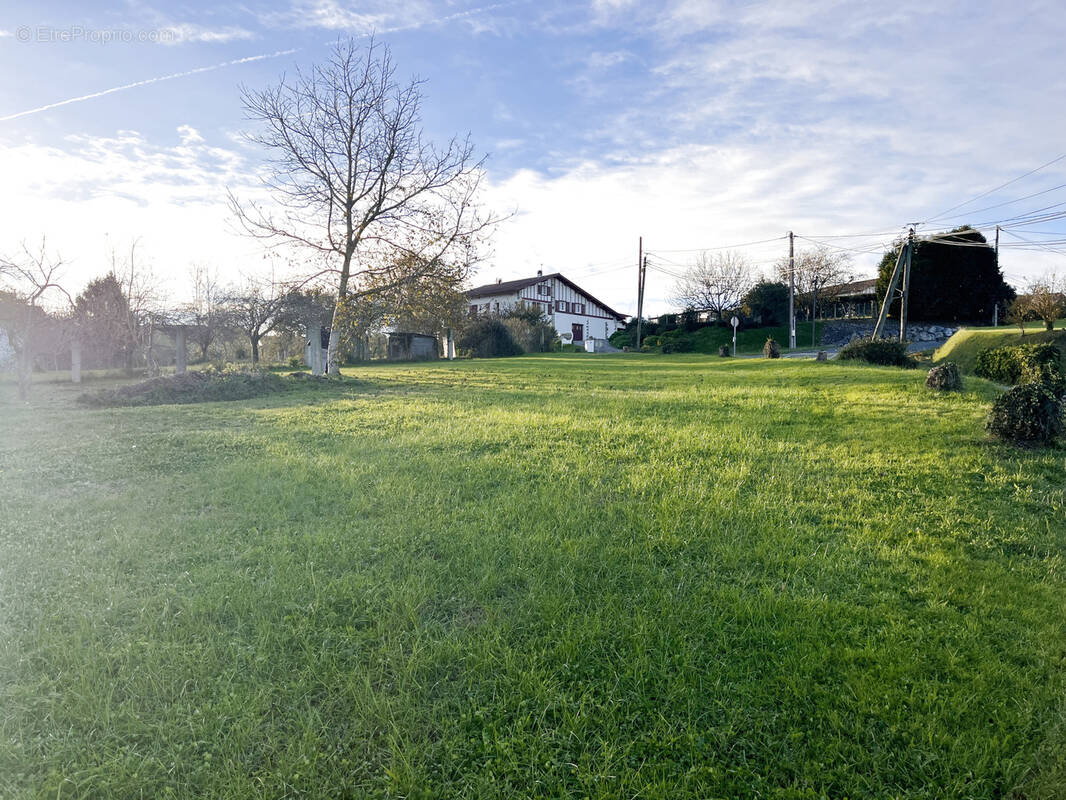 Terrain à SOURAIDE