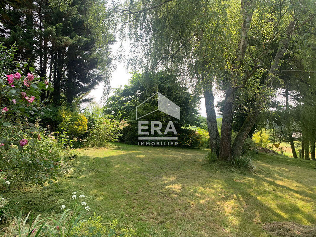 Maison à SAINT-CLAIR-DE-LA-TOUR