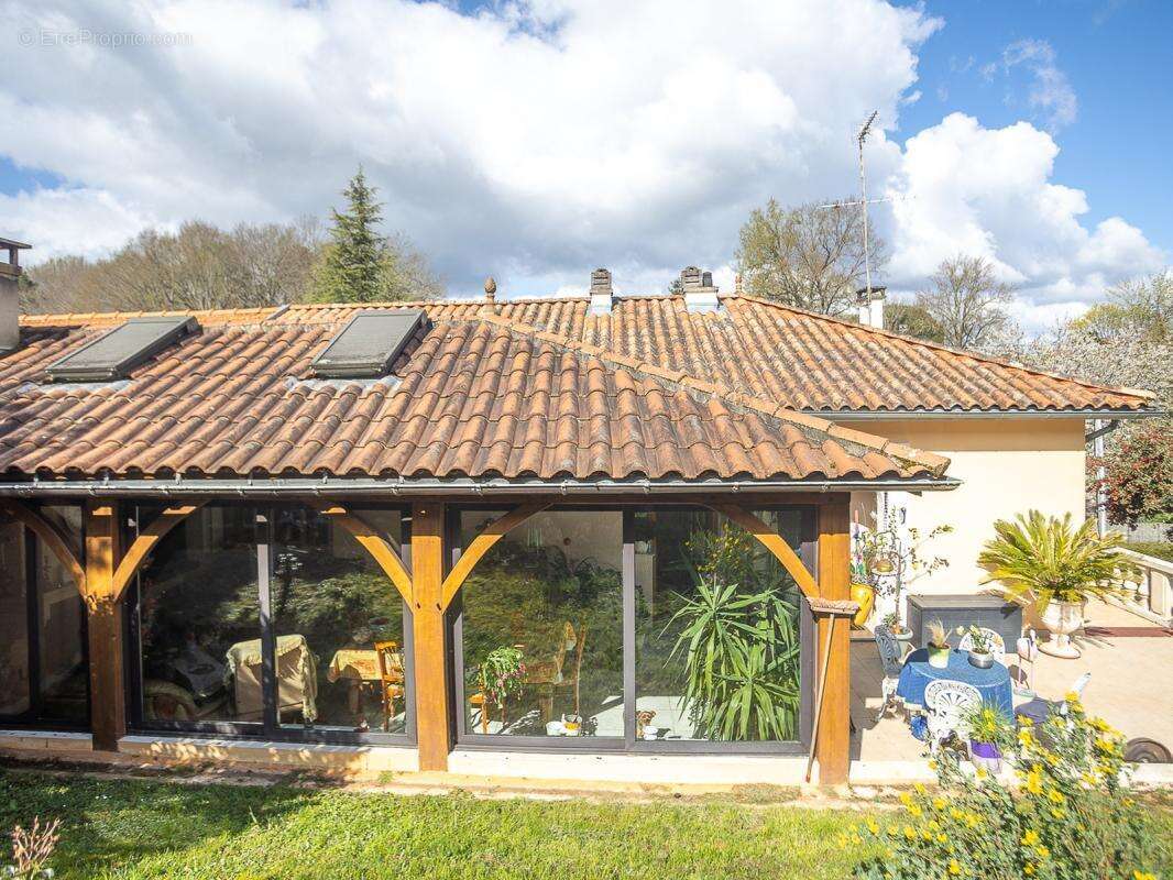 Maison à COULOUNIEIX-CHAMIERS