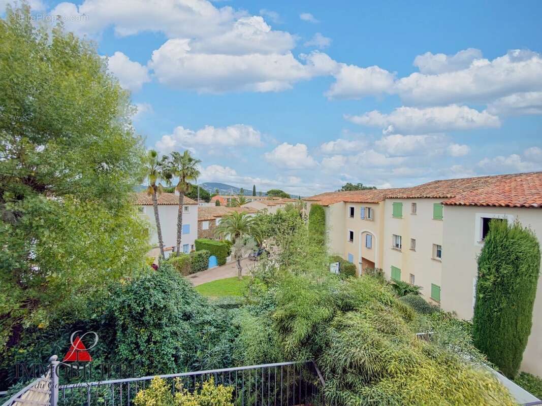 Appartement à COGOLIN