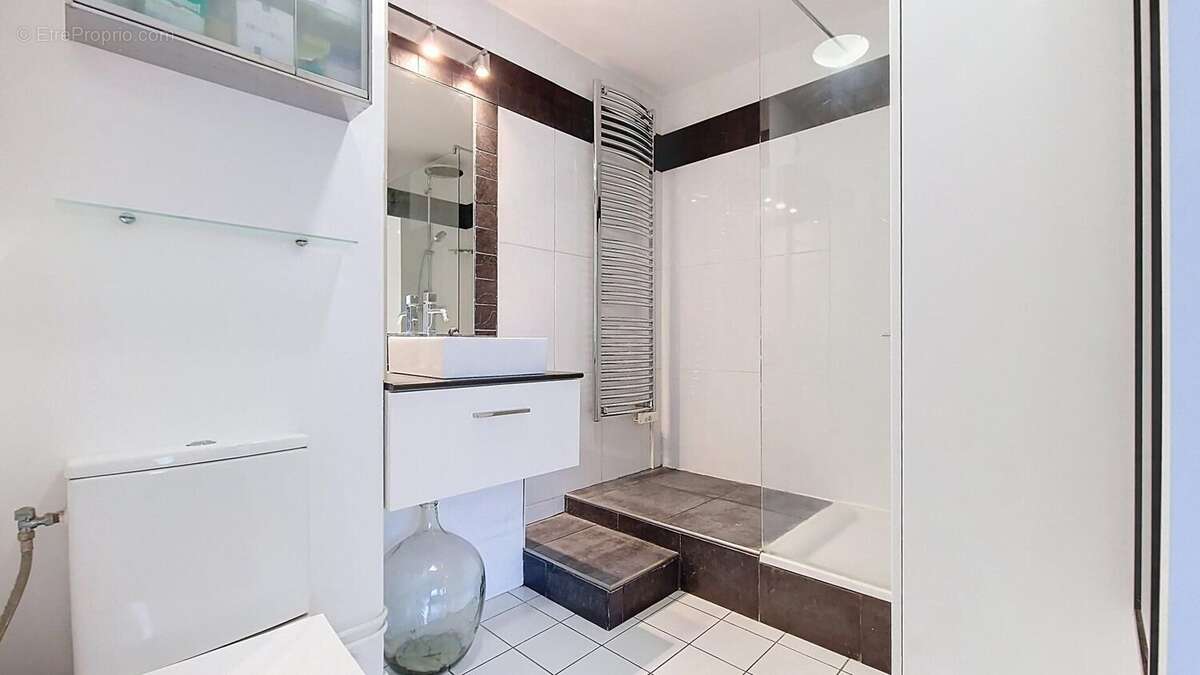 Photo 9 - Appartement à RUEIL-MALMAISON