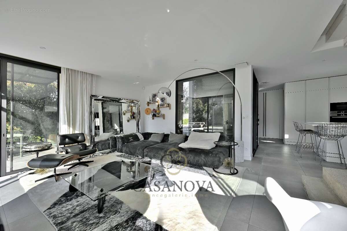 Maison à CASTELNAU-LE-LEZ