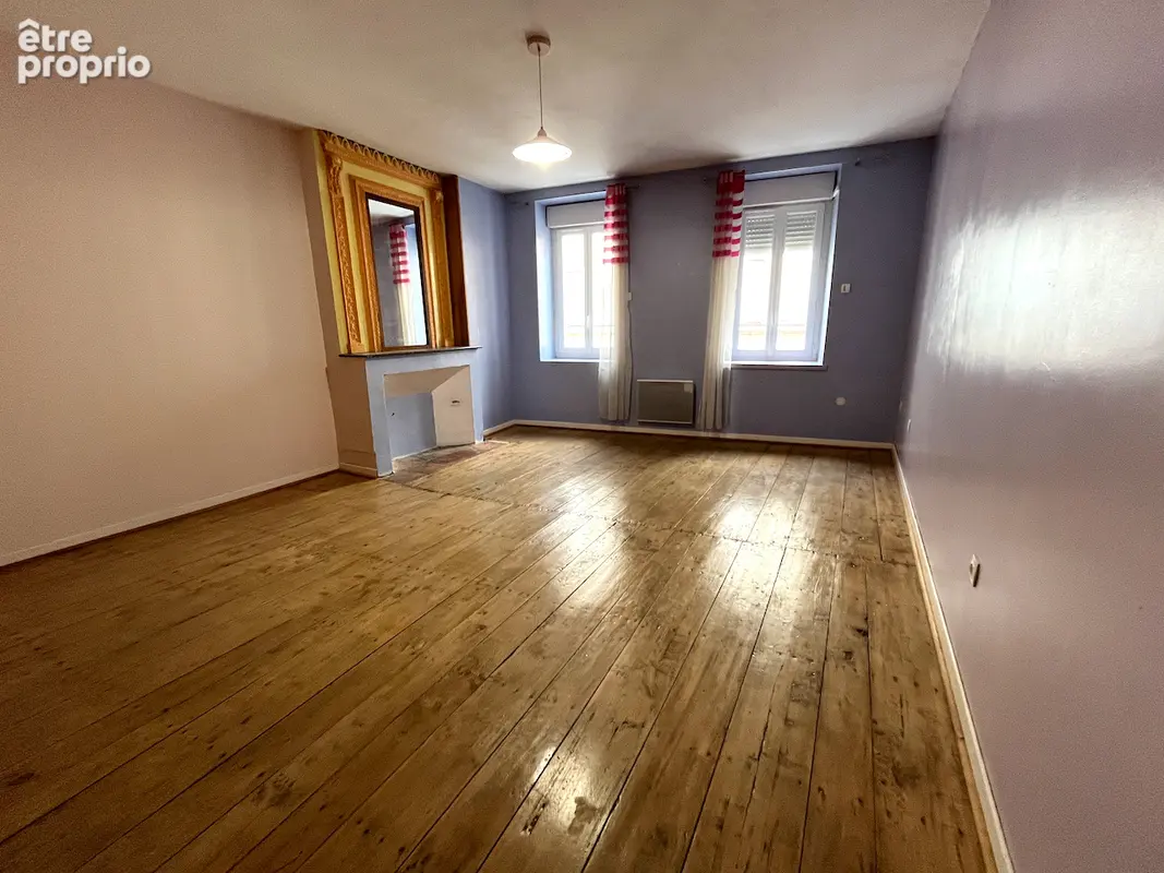 Secteur CASTELMORON SUR LOT,  dans le village de MONCLAR D'AGENAIS maison de ville de type 4 d'environ 146,53 m2.  Cette grande  - photo 8