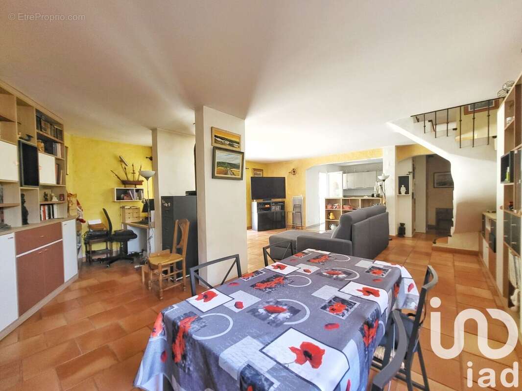 Photo 4 - Maison à SOLLIES-PONT