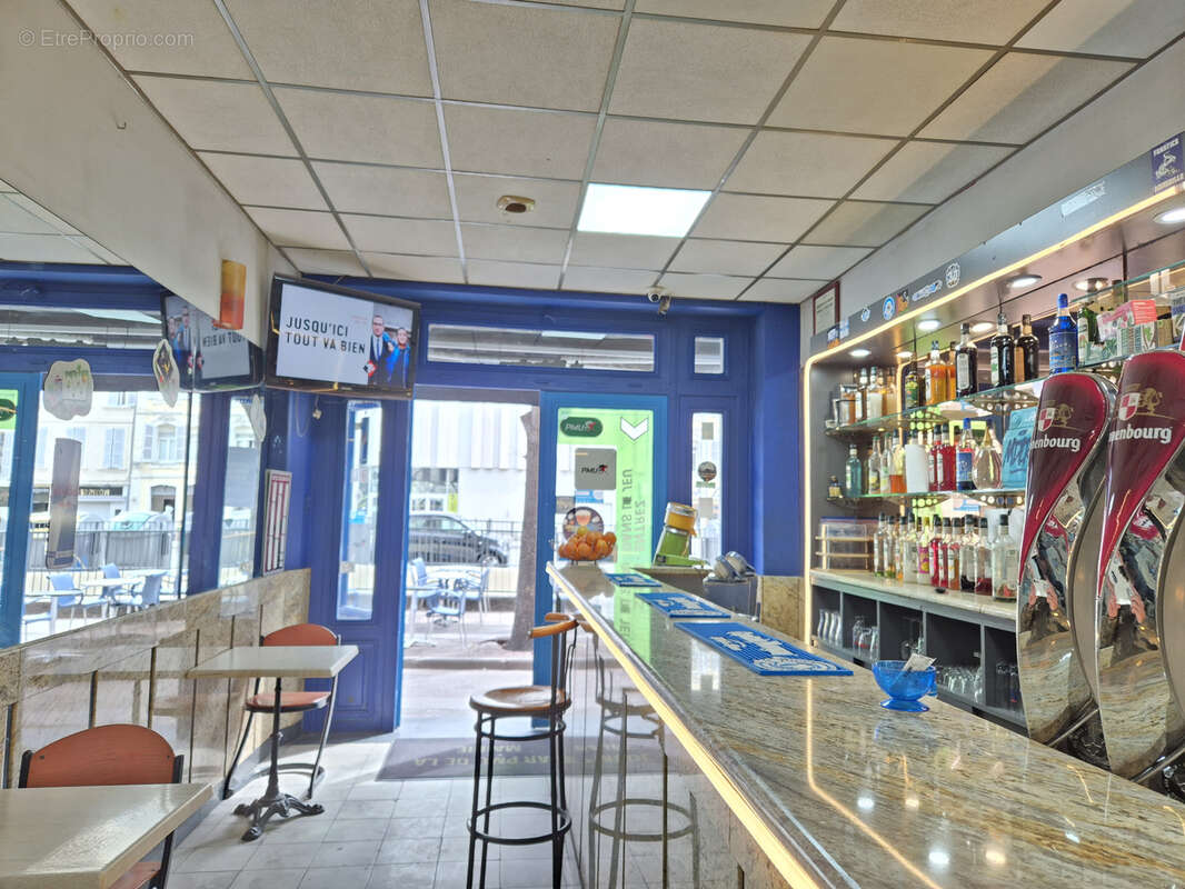 Commerce à MARSEILLE-1E