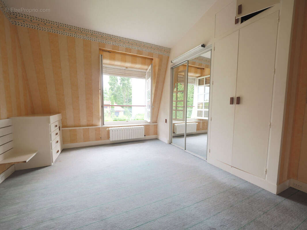 Maison à LES PAVILLONS-SOUS-BOIS