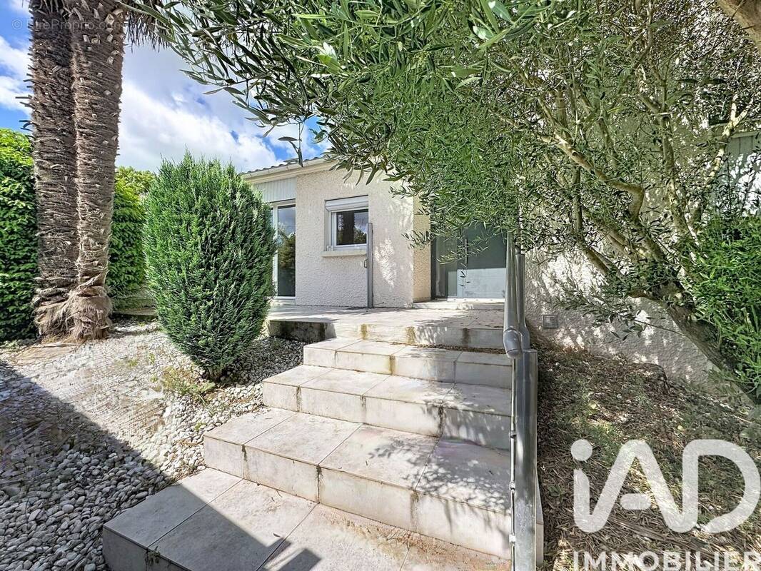 Photo 1 - Maison à LA ROCHELLE
