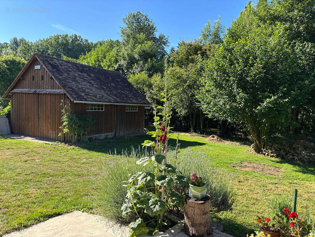 Fermette sur un terrain de 5 300 m² - photo 9