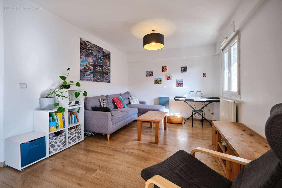 Appartement à MEYTHET