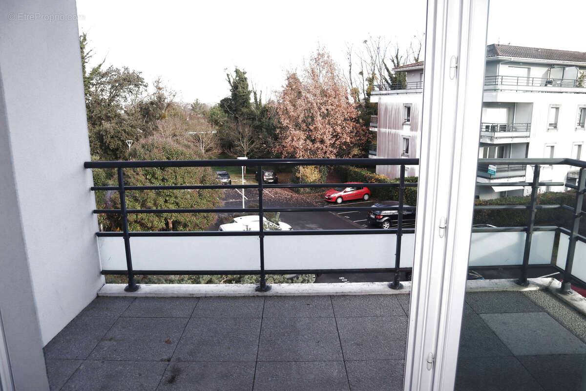 Appartement à VILLENAVE-D'ORNON