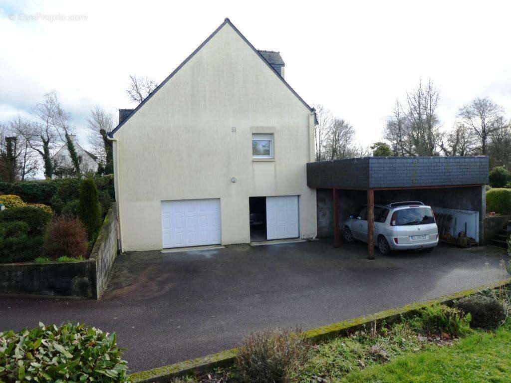 Maison à LOCMALO