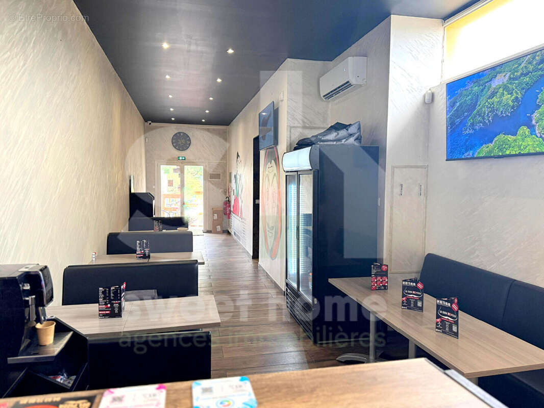 Commerce à ROCBARON