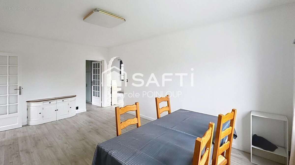 Photo 2 - Maison à OZOIR-LA-FERRIERE