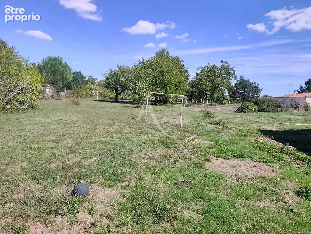 Terrain avec dépendance - photo 6
