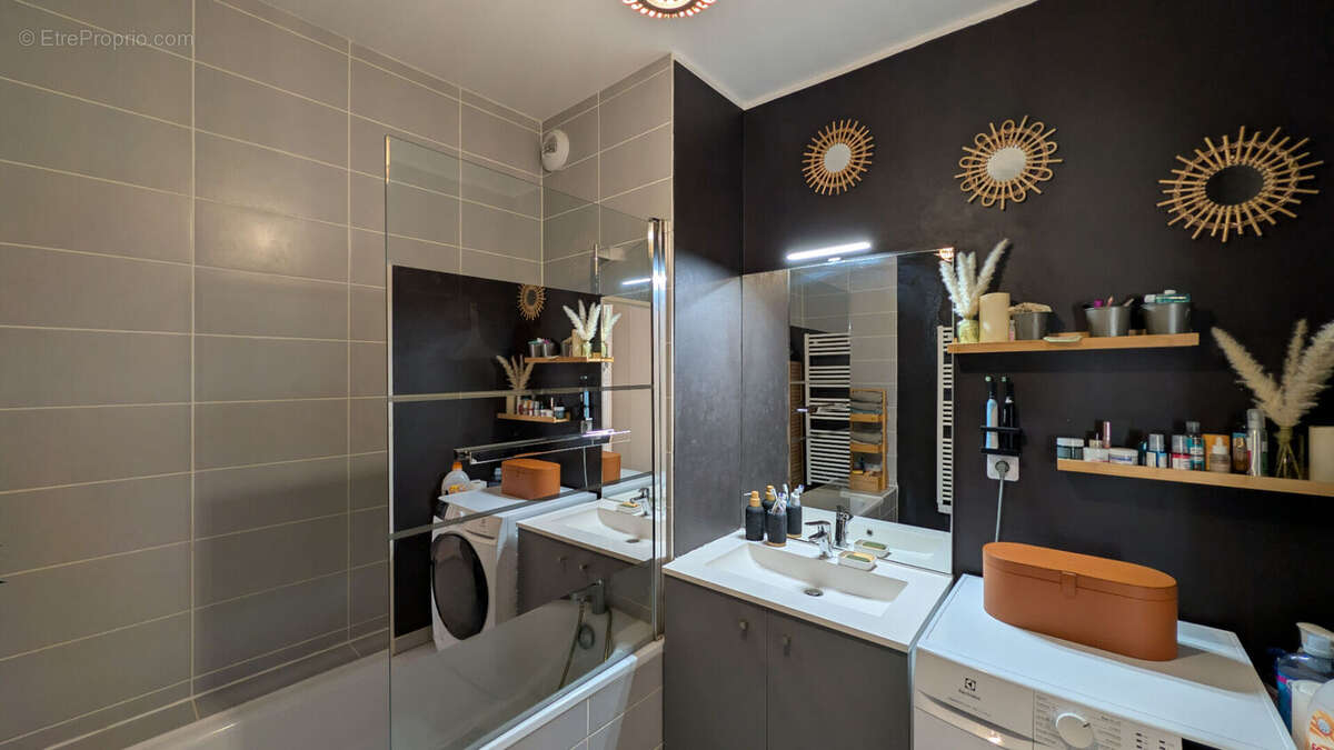 Appartement à SAINT-JEAN-DE-VEDAS