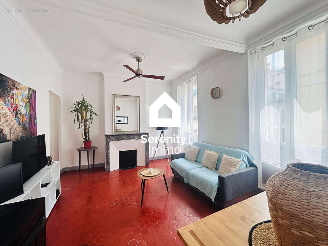 Appartement à MARSEILLE-1E