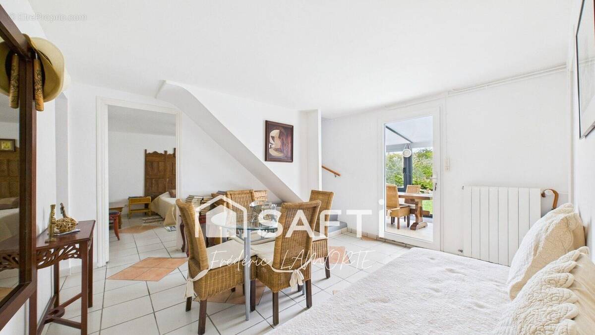 Photo 1 - Maison à SAINTE-SOULLE