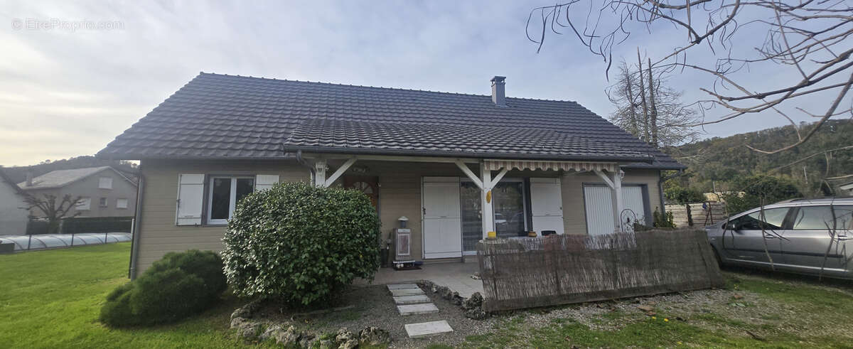 Maison à MONCEAUX-SUR-DORDOGNE