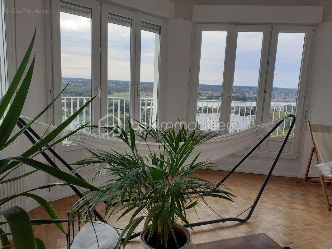 Appartement offrant une vue imprenable sur la Loire et la ville de Blois - photo 6