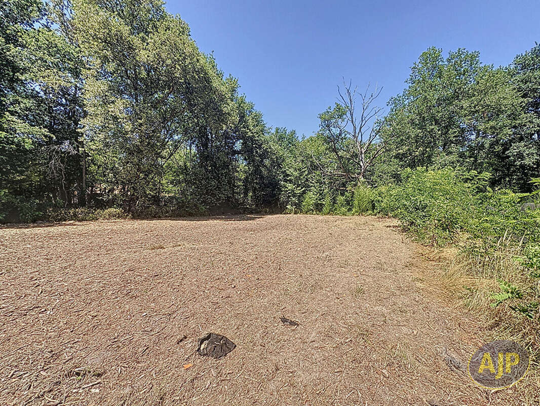 Terrain Saint Selve 1062 m2 - photo 2