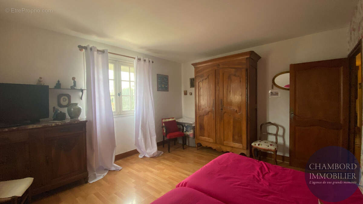 Maison à NOYERS-SUR-CHER